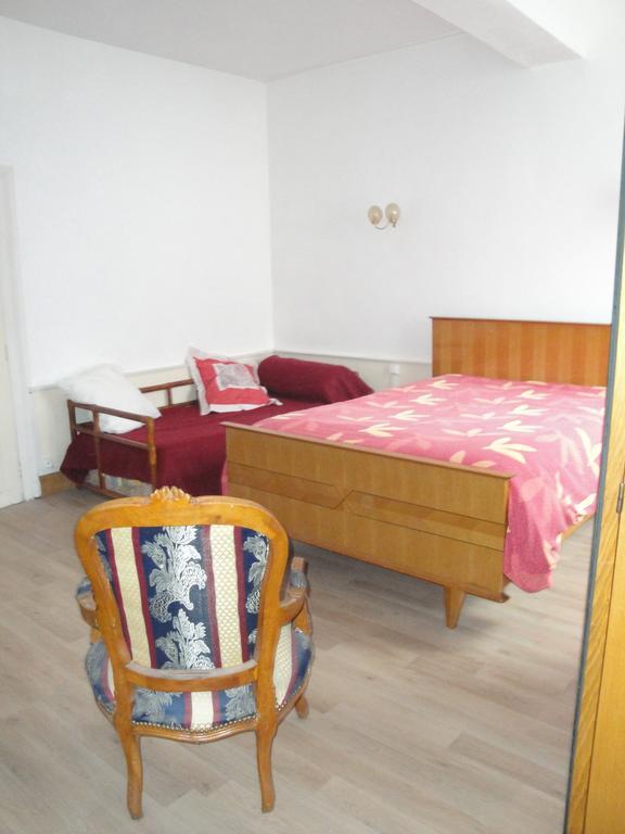 Appartement Des Vieilles Halles Fere-en-Tardenois Bagian luar foto